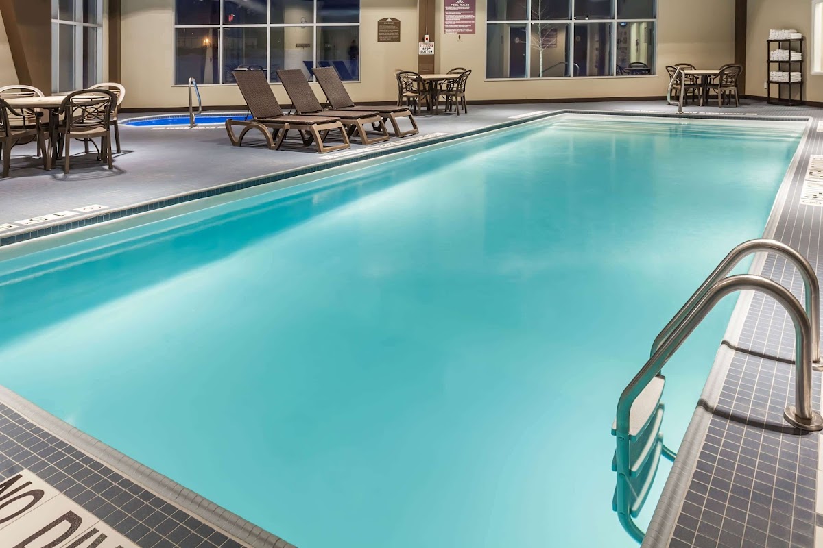 Microtel Inn & Suites by Wyndham Timmins photo 3