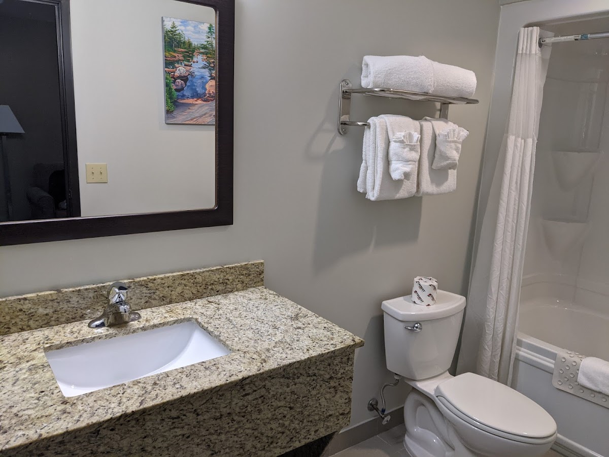 Midland Inn & Suites photo 2