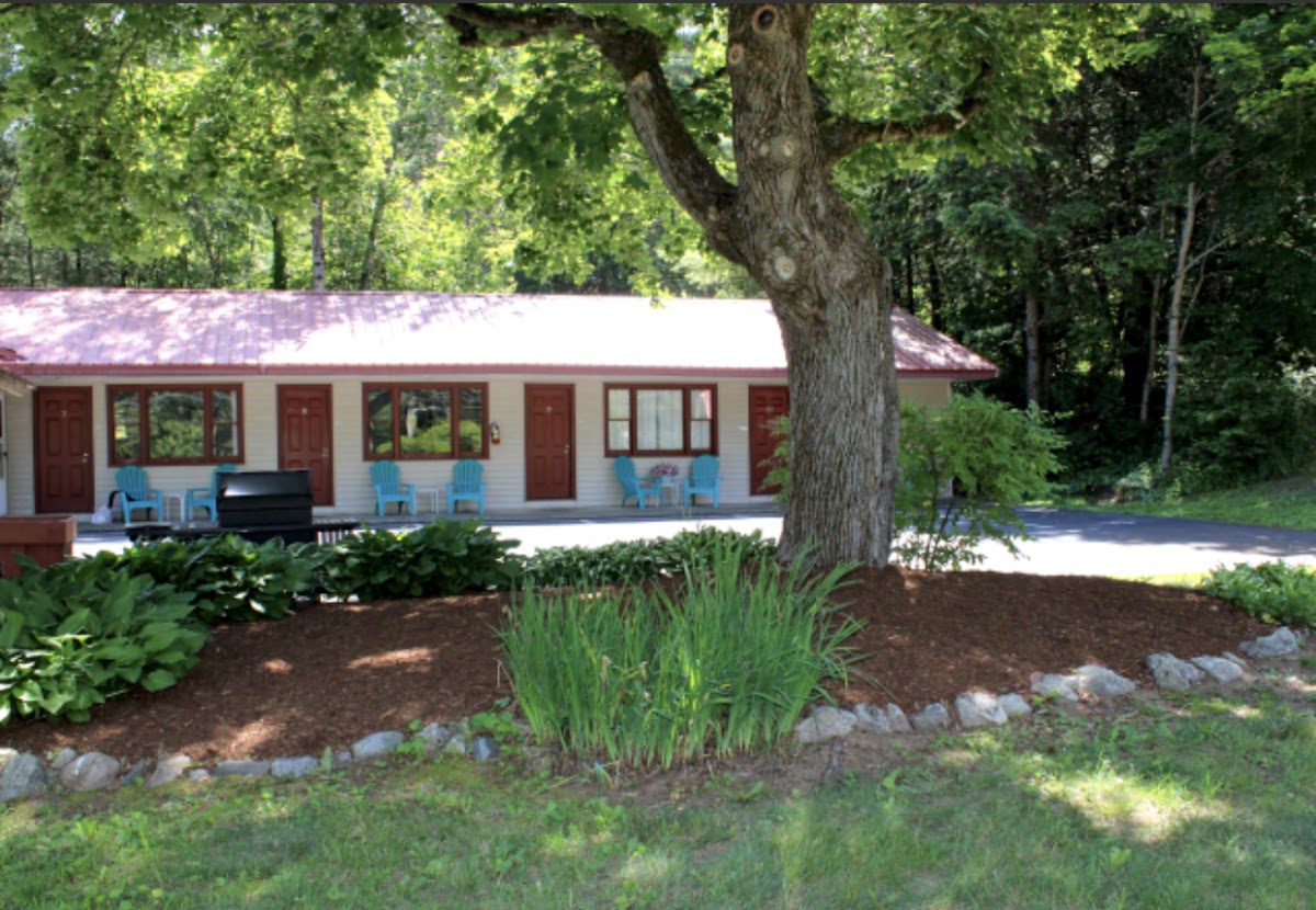 Luzerne Court Motel