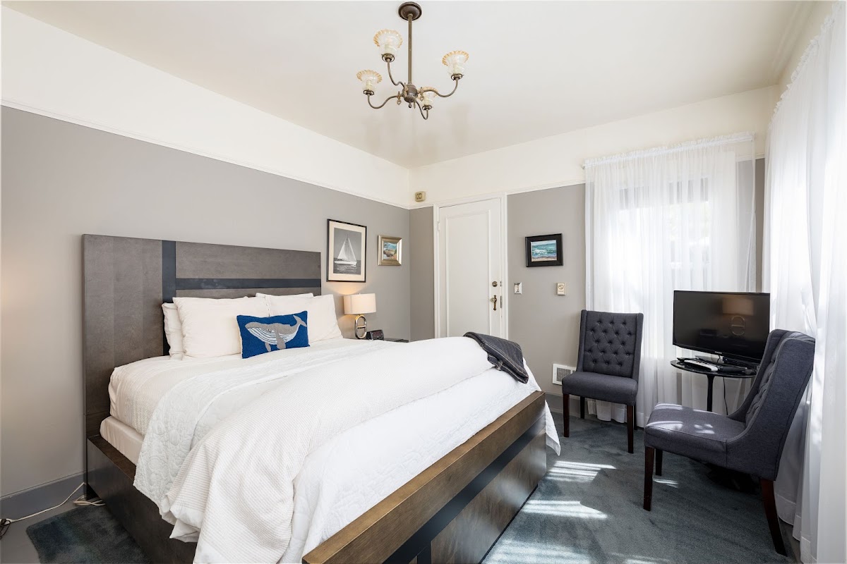 Nantucket Whale Inn | Half Moon Bay Hotel photo 2