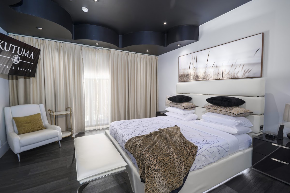 Kutuma Hotel & Suites photo 2