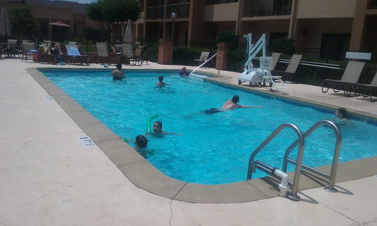 Courtyard by Marriott Greensboro photo 3