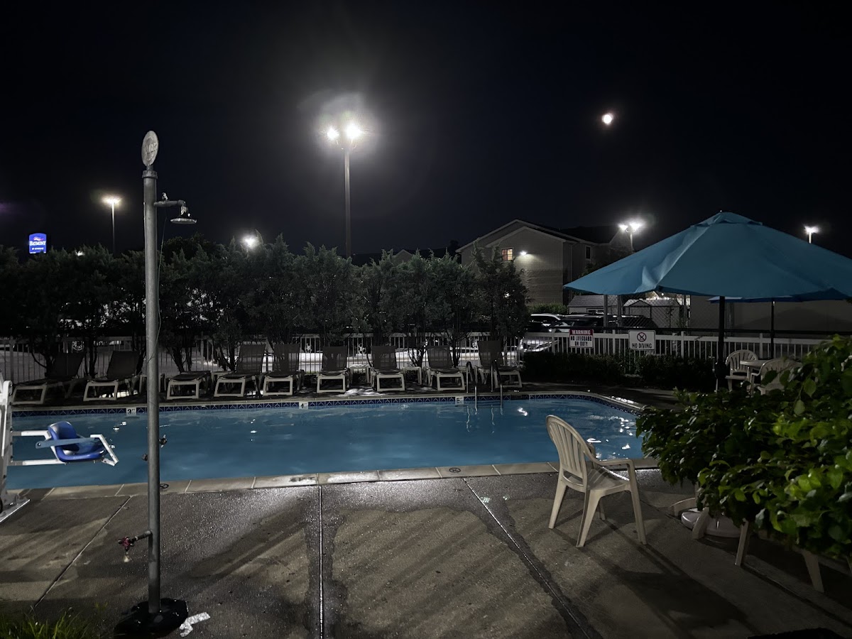Baymont by Wyndham Madison Heights Detroit Area photo 3