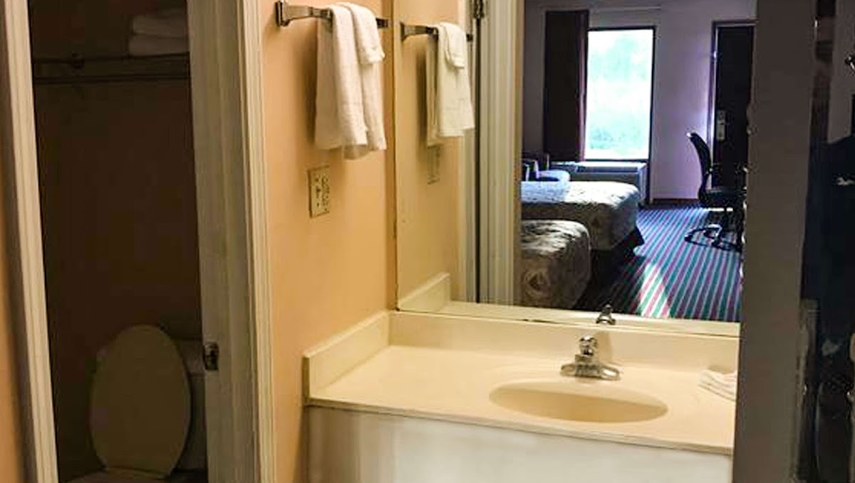 Magnuson Hotel Marietta photo 2