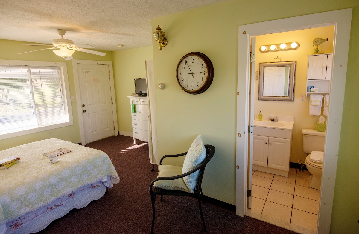 Savannah House Wine Country Inn & Cottages photo 3