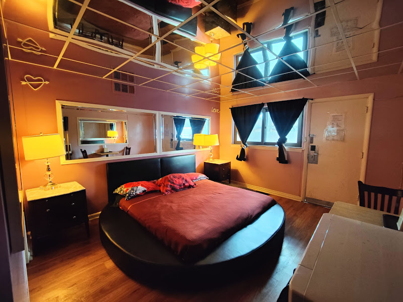 MOTEL EDGEBROOK CHICAGO NORTH SHORE BY OYO photo 2
