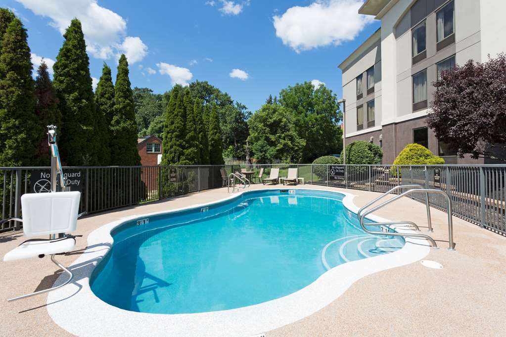 Hampton Inn Pittsburgh/West Mifflin photo 3