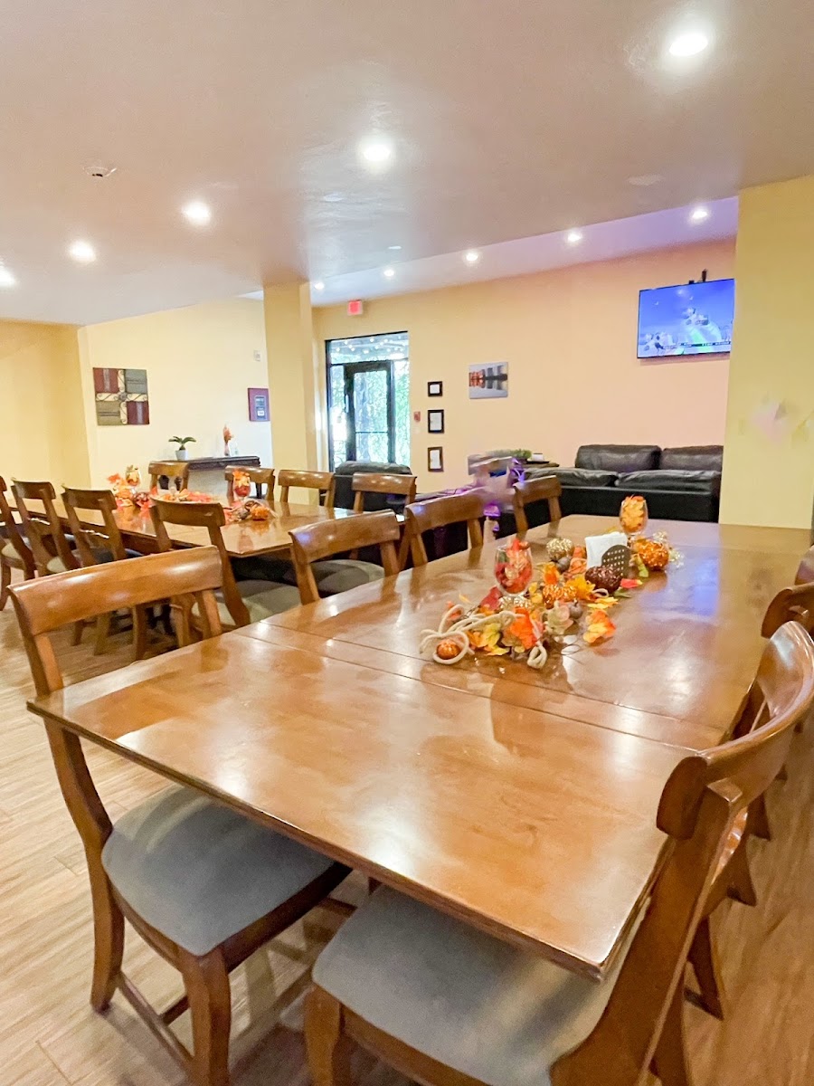 The Oasis Extended Stay Hotel photo 2