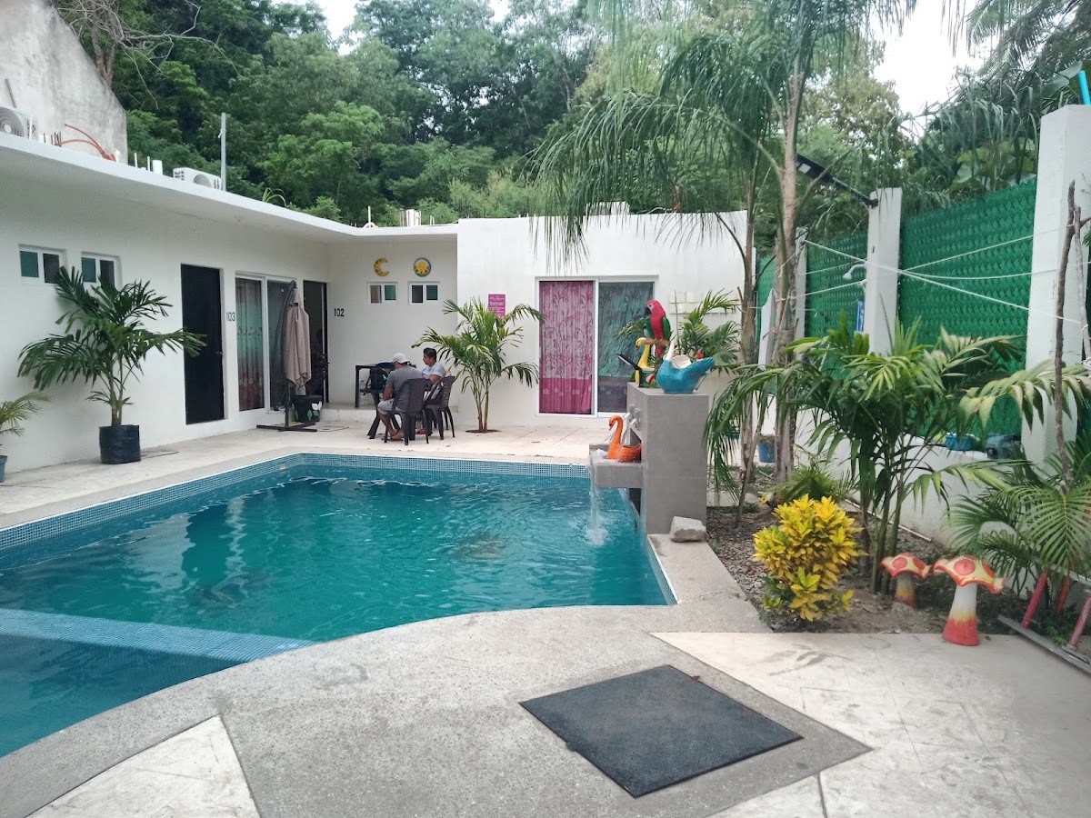 Delphinus Inn photo 2