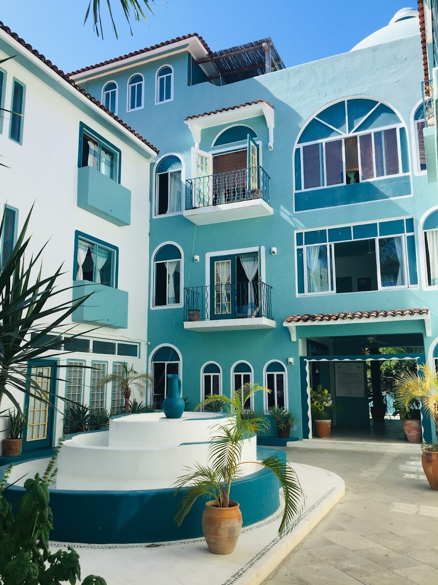 Delphinus Inn photo 3