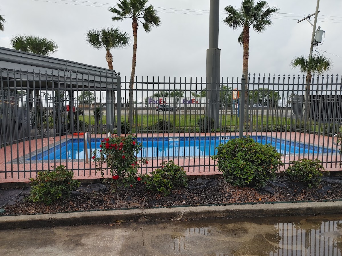 Days Inn by Wyndham Lake Charles photo 2