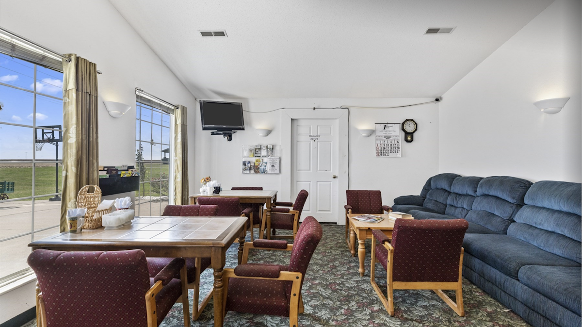 Red Bud Country Inn photo 2