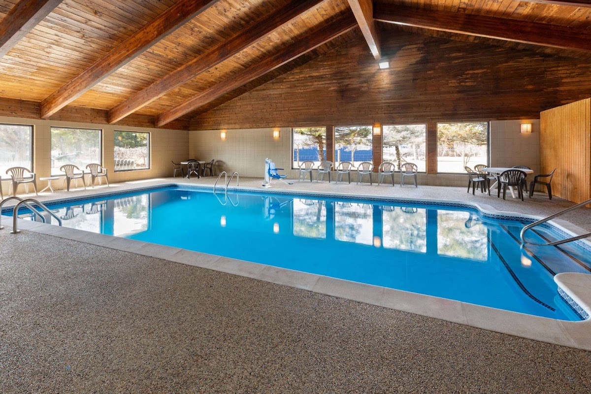 AmericInn by Wyndham Oscoda Near AuSable River photo 3