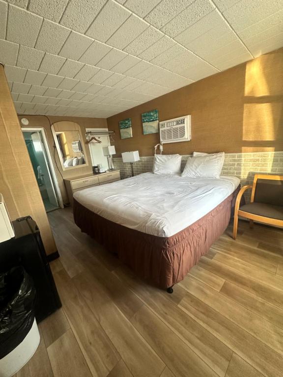 Monaco Motel photo 3