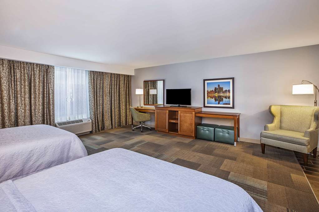 Hampton Inn West Bloomfield Novi photo 2