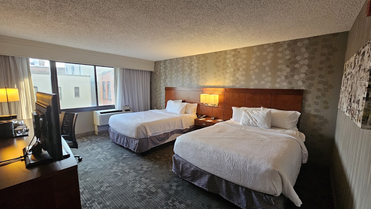 Courtyard by Marriott Waterbury Downtown photo 2