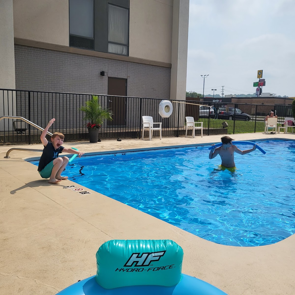 Hampton Inn Parkersburg-Mineral Wells photo 3