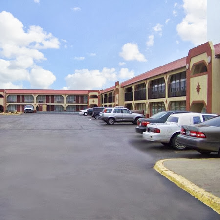 Travelers Inn & Suites Oklahoma City Airport photo 2