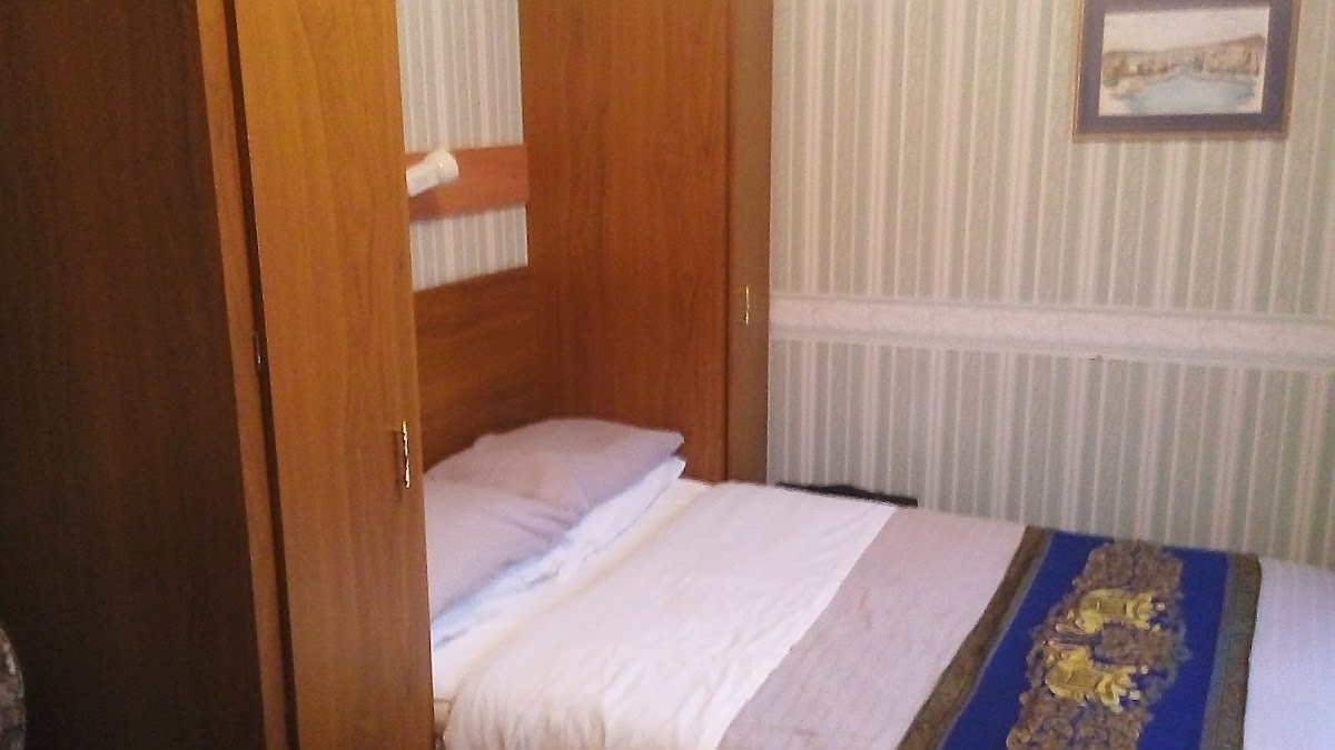 Earlsmere Guesthouse photo 3