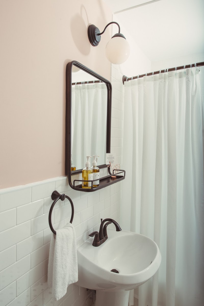 The June Motel, Prince Edward County photo 3