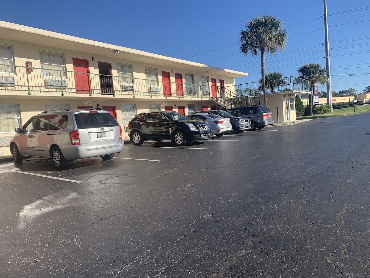 Budget Inn-West
