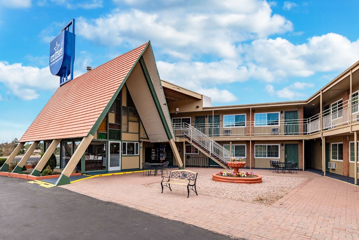 Americas Best Value Inn & Suites Flagstaff
