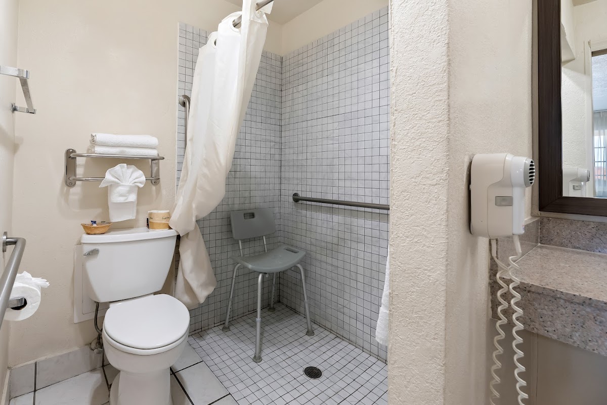 Americas Best Value Inn & Suites Flagstaff photo 3