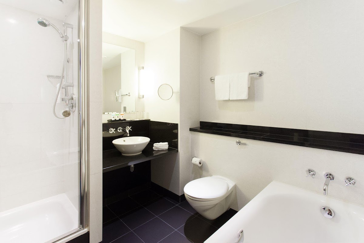 Crowne Plaza Marlow by IHG photo 3