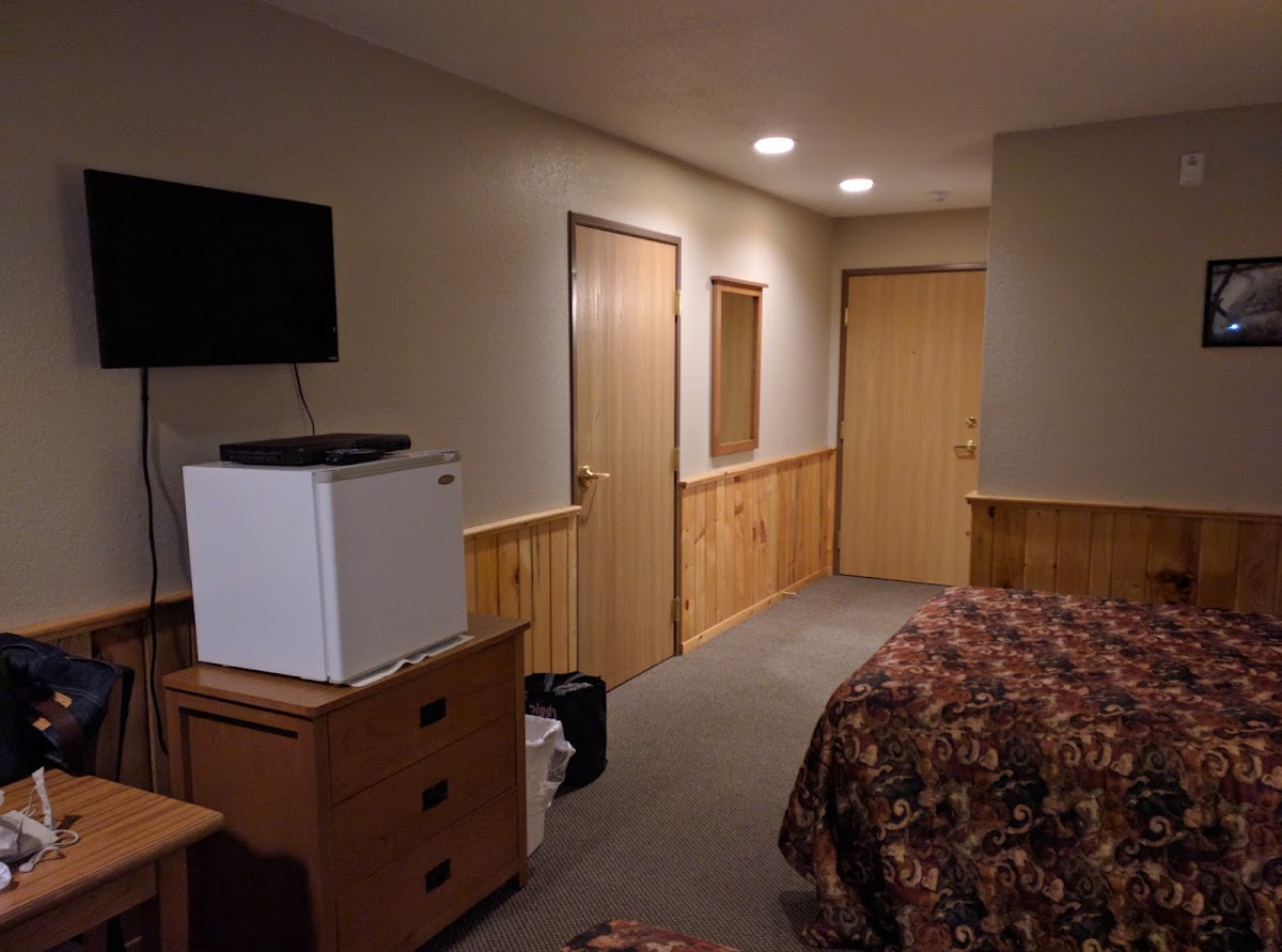 Parkview Lodge & Grill photo 2