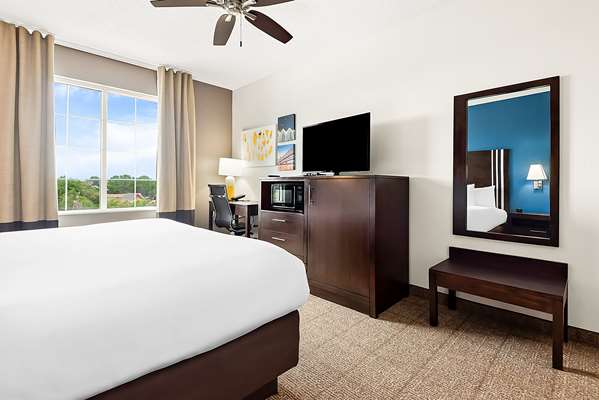 Comfort Suites New Orleans East photo 2