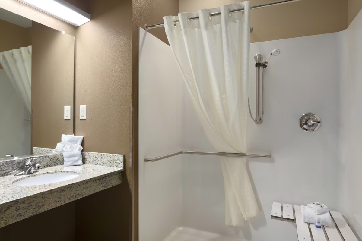 Sonesta Essential Fairmont photo 3