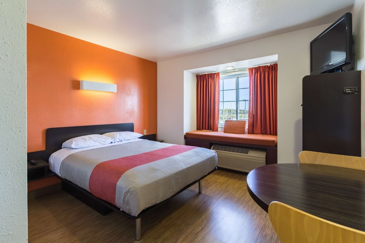 Motel 6 Huron, OH - Sandusky photo 2