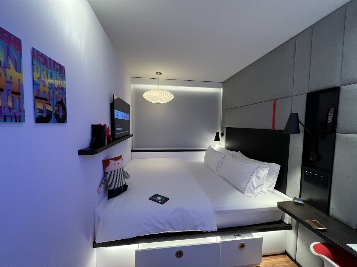 citizenM Boston Back Bay photo 2