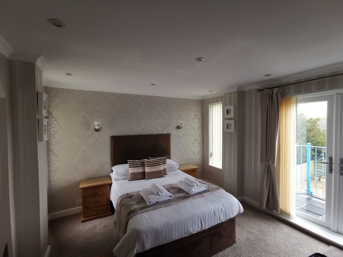Cotswold House