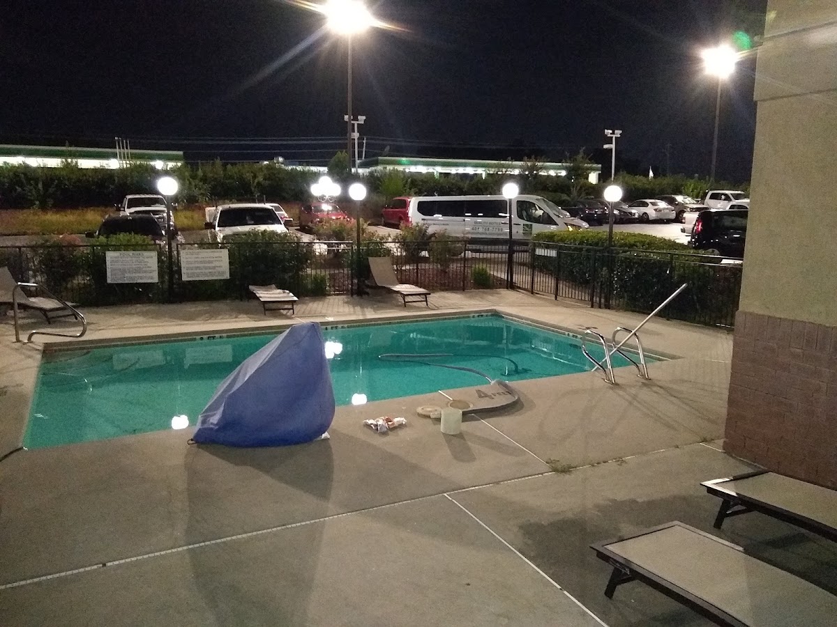 Quality Suites Atlanta Airport East photo 3
