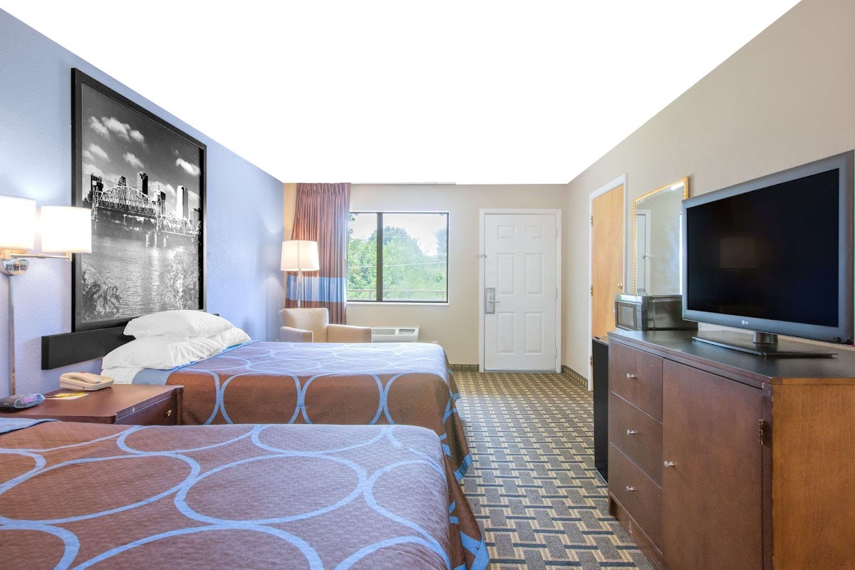 Super 8 by Wyndham Brinkley photo 2