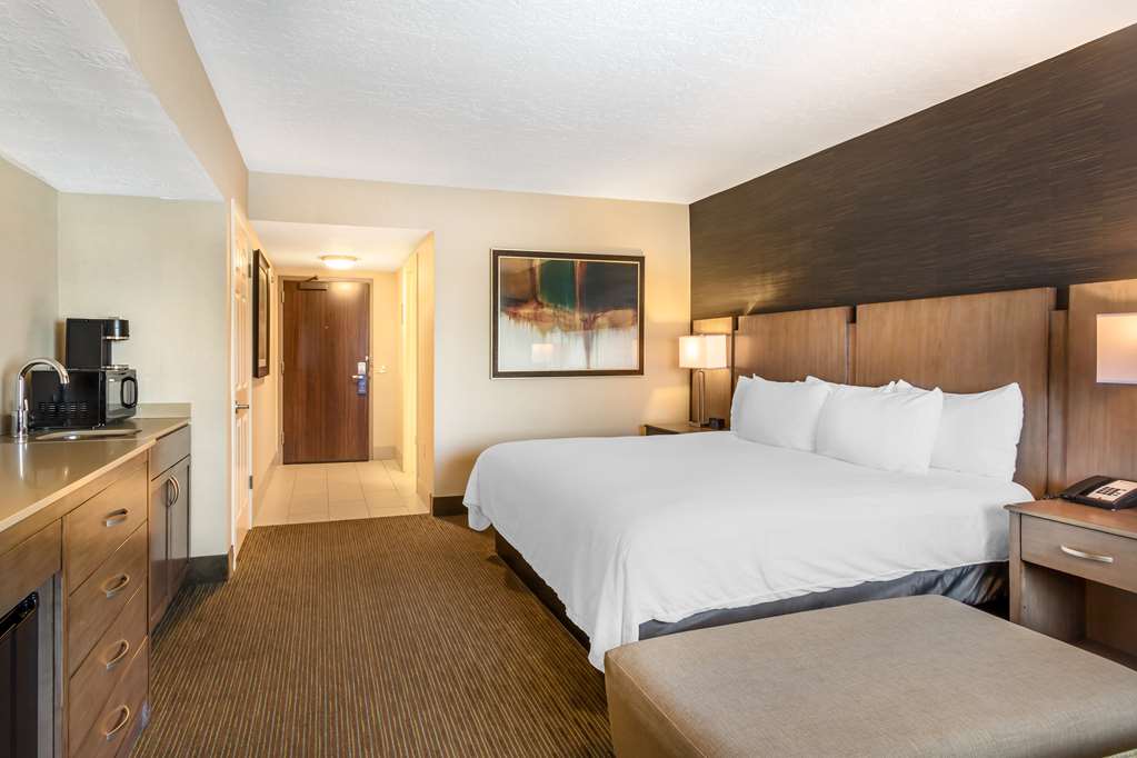 Best Western Plus Cotton Tree Inn photo 2