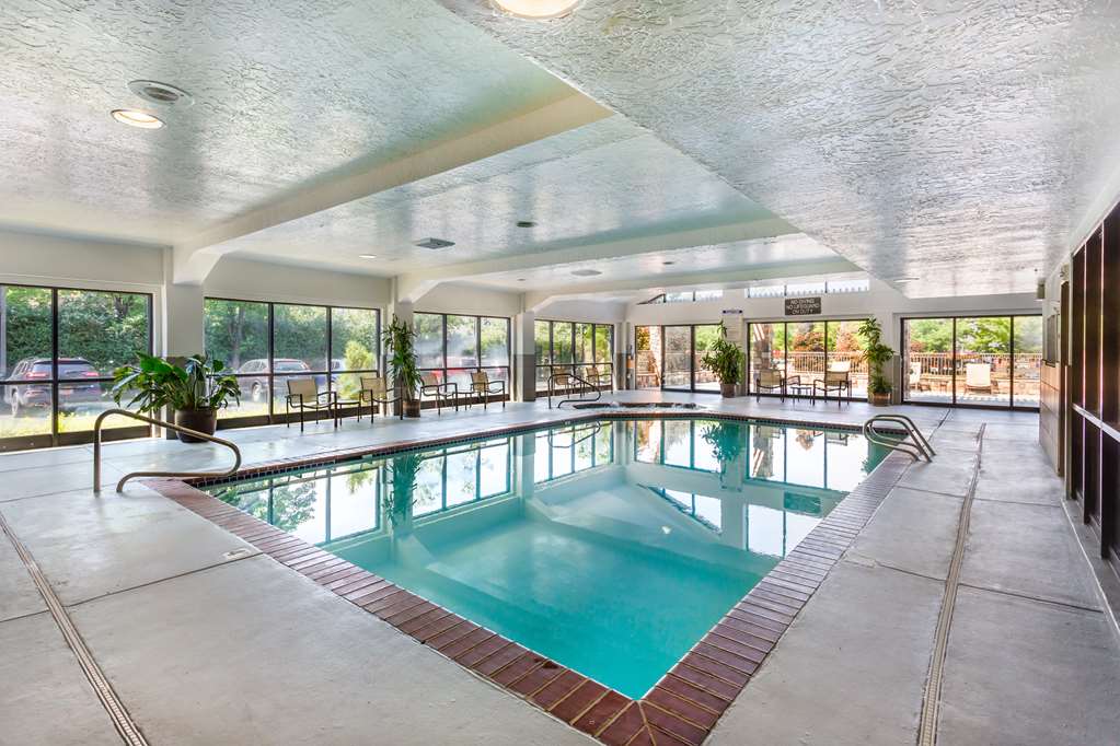 Best Western Plus Cotton Tree Inn photo 3