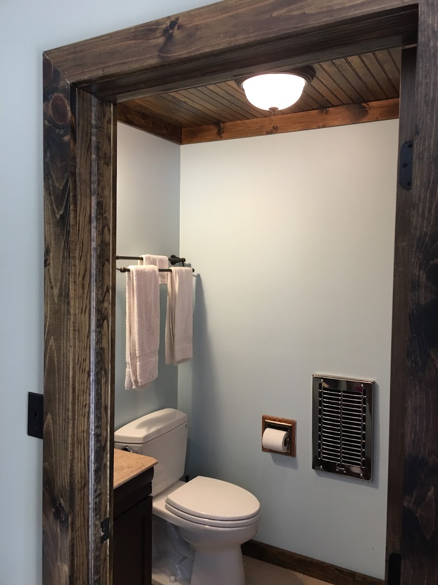 Warrensburg Inn & Suites, Inc. photo 2