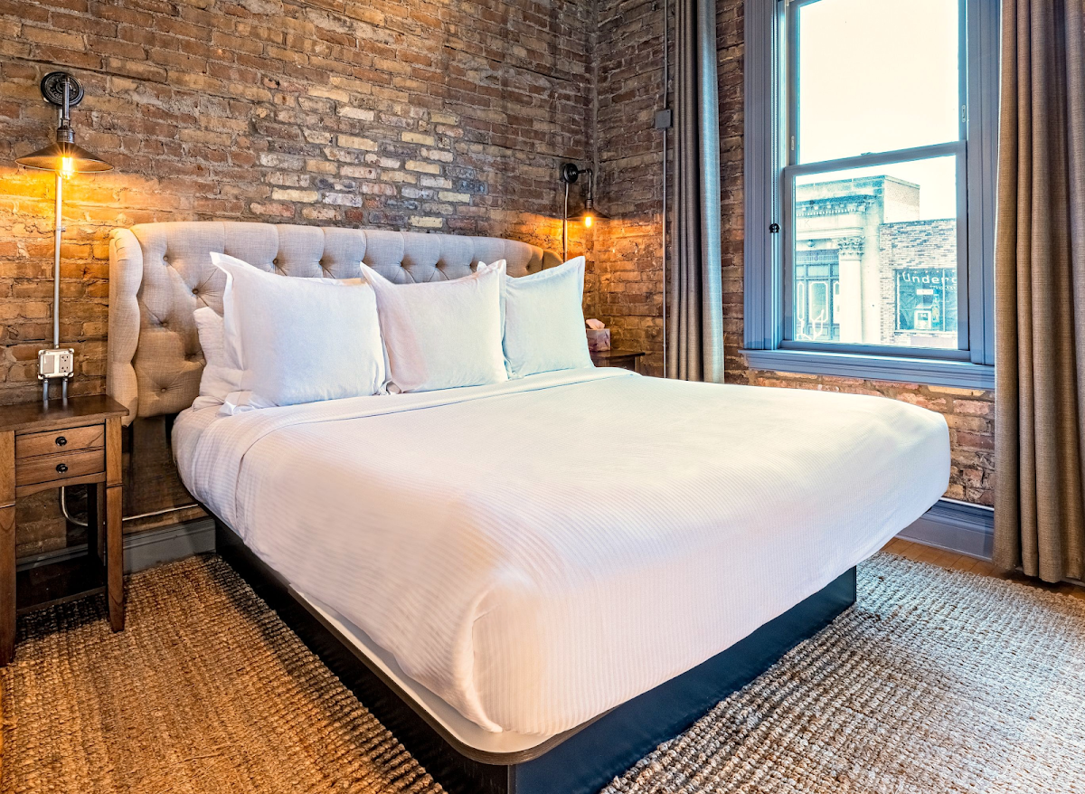 124 Lofts Hotel