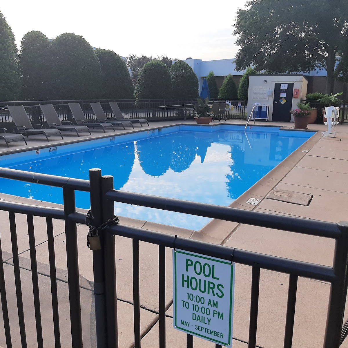 Hampton Inn Norfolk/Chesapeake (Greenbrier Area) photo 3