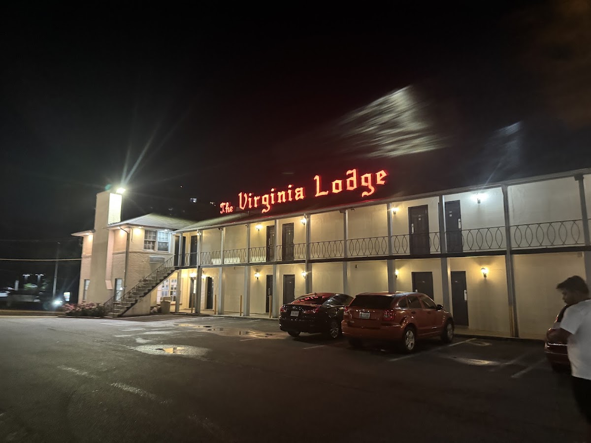Virginia Lodge Motel photo 2