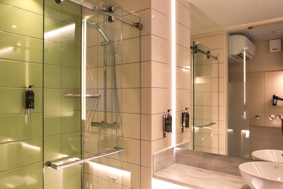 Hub by Premier Inn London Camden photo 3