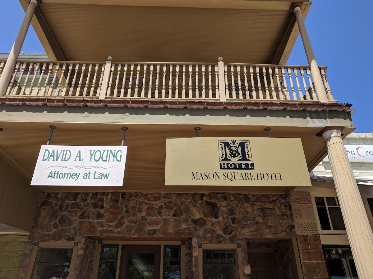 Mason Square Hotel