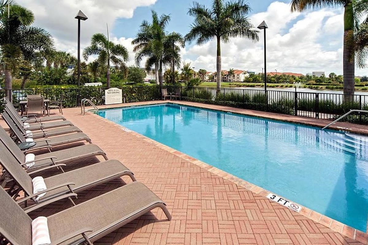 Hawthorn Suites by Wyndham West Palm Beach photo 3