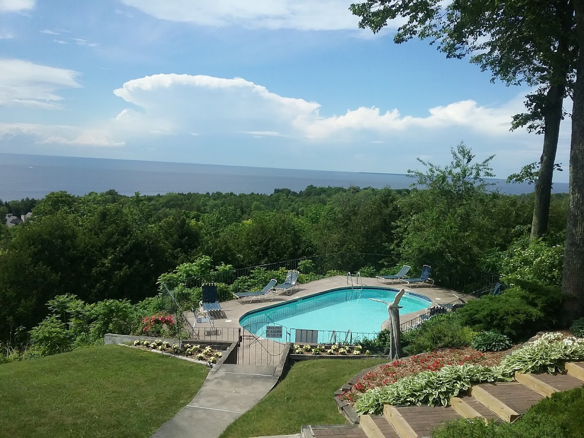 Egg Harbor Lodge photo 2
