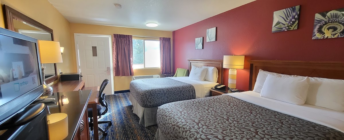 Olympic Inn & Suites