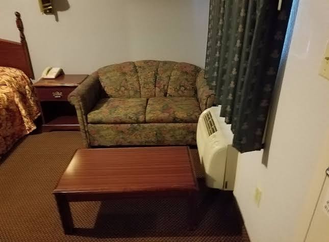 Deerfield Inn photo 3