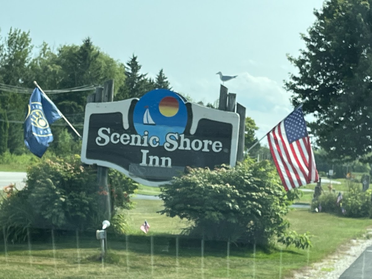 Scenic Shore Inn
