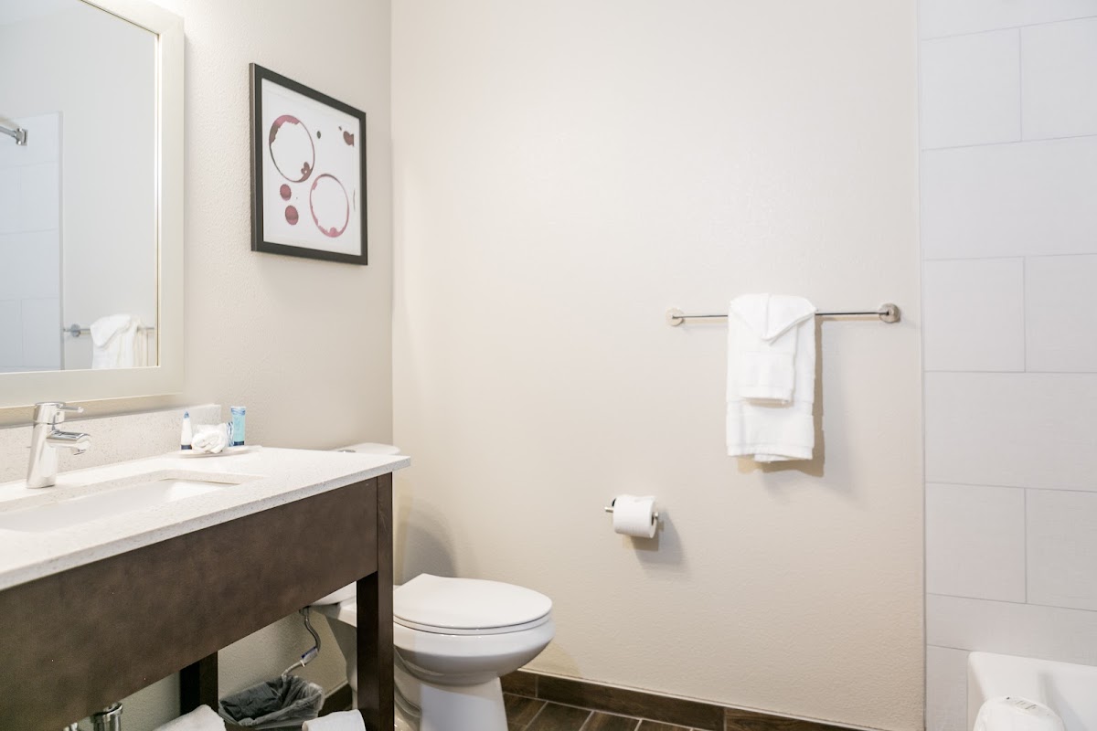 Hotel Siri Downtown - Paso Robles photo 3